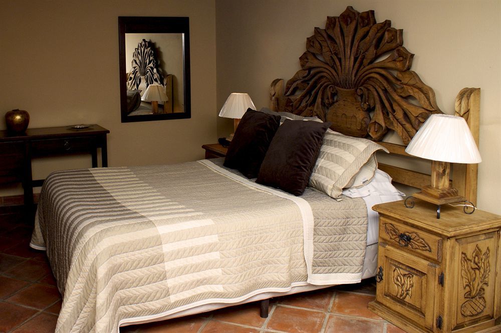 סאן מיגל דה אלנדה Hotel Ana Catalina And Suites מראה חיצוני תמונה