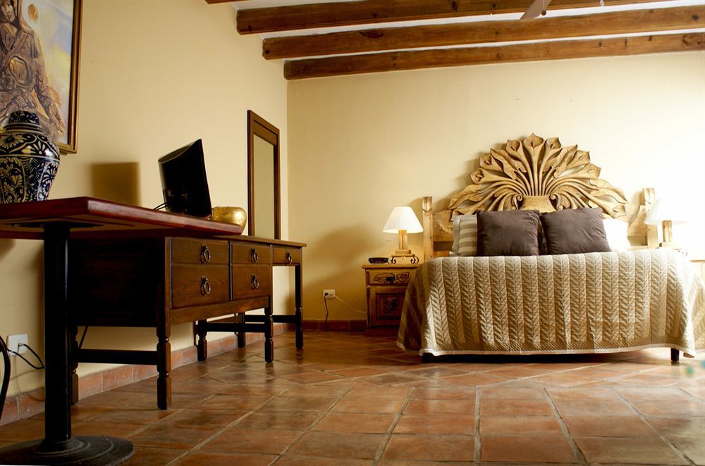 סאן מיגל דה אלנדה Hotel Ana Catalina And Suites מראה חיצוני תמונה